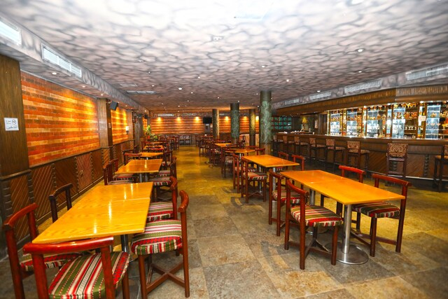 Food & Drinks 5, Sea Shell Hotel, Manama