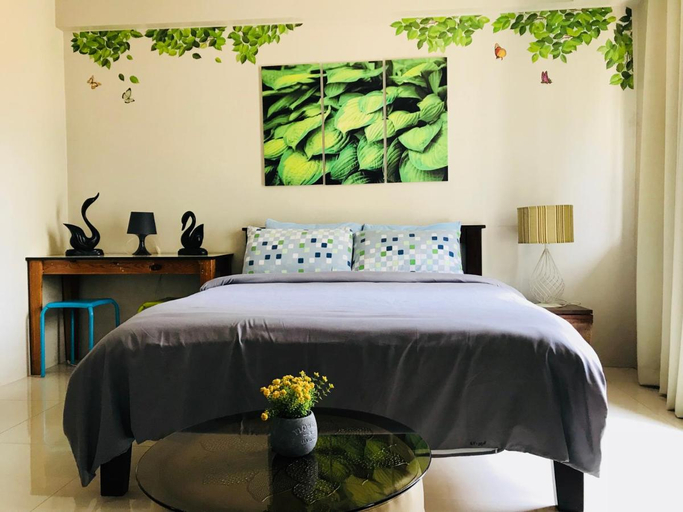 Bedroom 2, Modern Airport Condo | 1-Bed Studio Unit • Pool • Gym, Pasay City