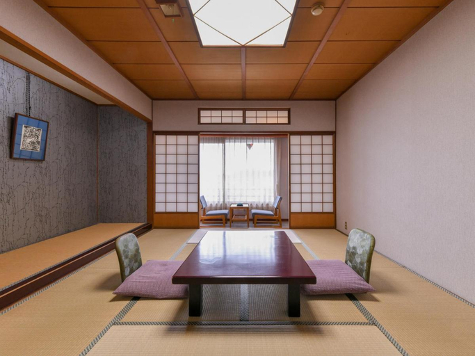 Others 3, Minoya Taiheikaku, Awara
