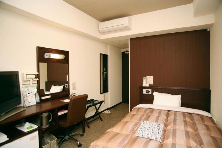 Bedroom 2, Hotel Route-Inn Tokuyama Ekimae, Shūnan