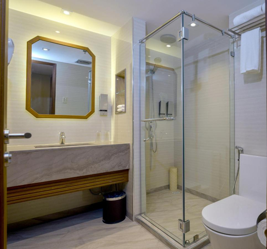 Bathroom 4, Best Western Bendix Hotel, Bacolor