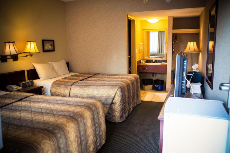 Bedroom 3, Langley Hwy Hotel, Greater Vancouver