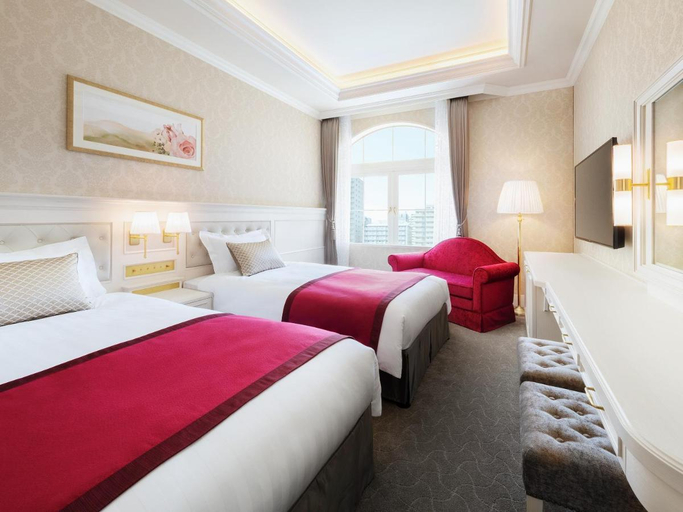 Bedroom 3, Takarazuka Hotel, Takarazuka