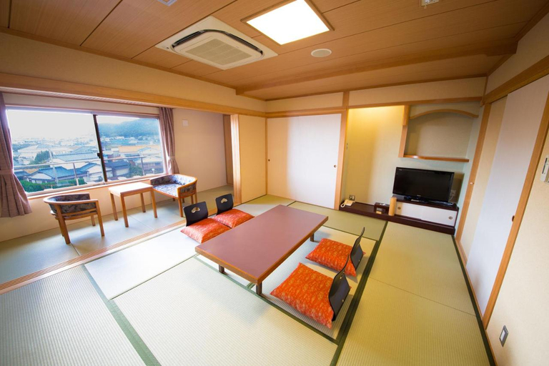 Bedroom 4, Seaside Hotel Taimaru Kaigetsu, Naruto