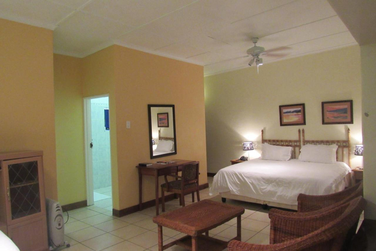 Bedroom 4, Emafini Country Lodge & Conference Centre, Mbabane West