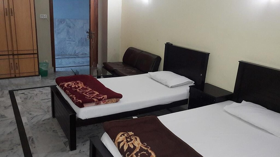 Bedroom 4, Kulsoom Hotel, Islamabad