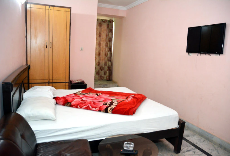 Bedroom 2, Kulsoom Hotel, Islamabad