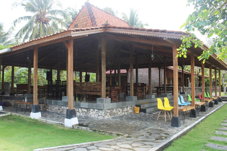 Exterior & Views 1, KARAPYAK GLAMPING & LODGES - GUEST HOUSE KING, Pangandaran