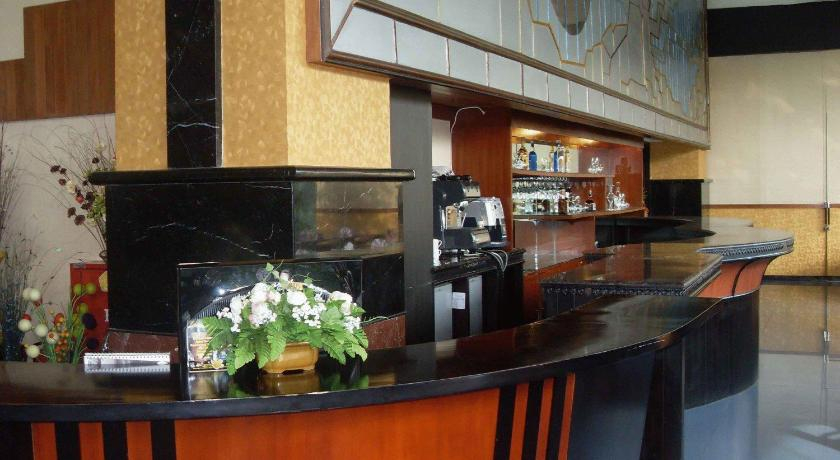 Others 2, Oval Hotel(Kt), Surabaya