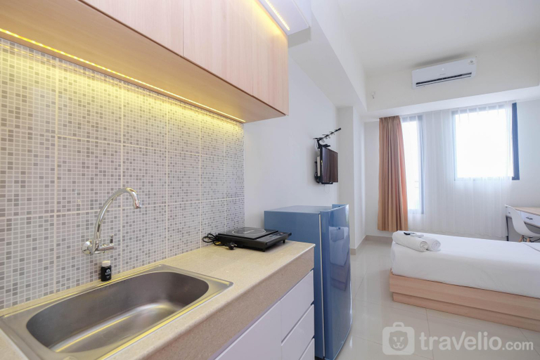 Bedroom 2, Best Choice Studio at Evenciio Apartment near UI, Depok
