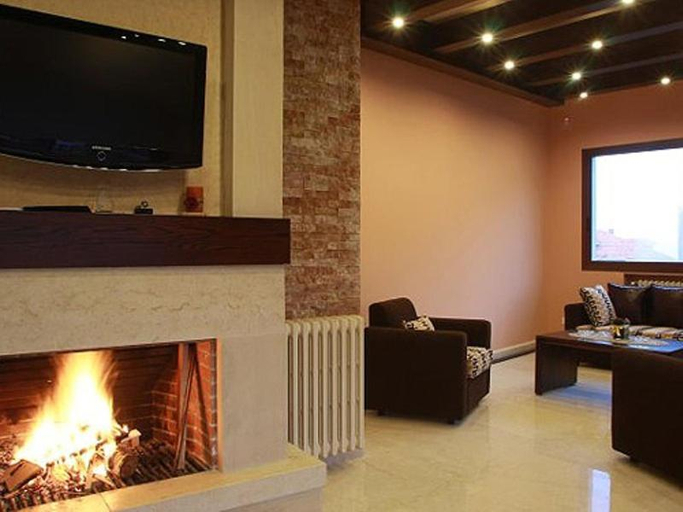 Others 5, Hotel ehden, Zgharta