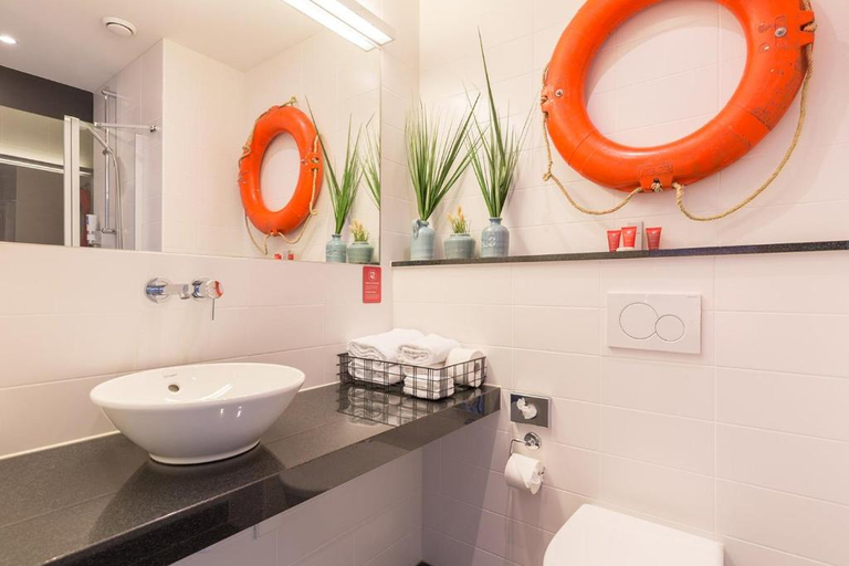 Bathroom 4, Leonardo Hotel Vinkeveen Amsterdam, De Ronde Venen