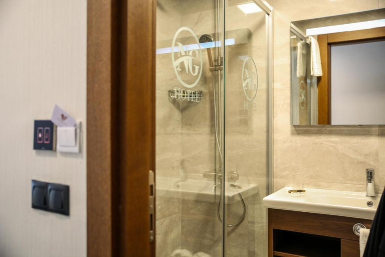 Bathroom 2, New Gate Hotel, Çankaya