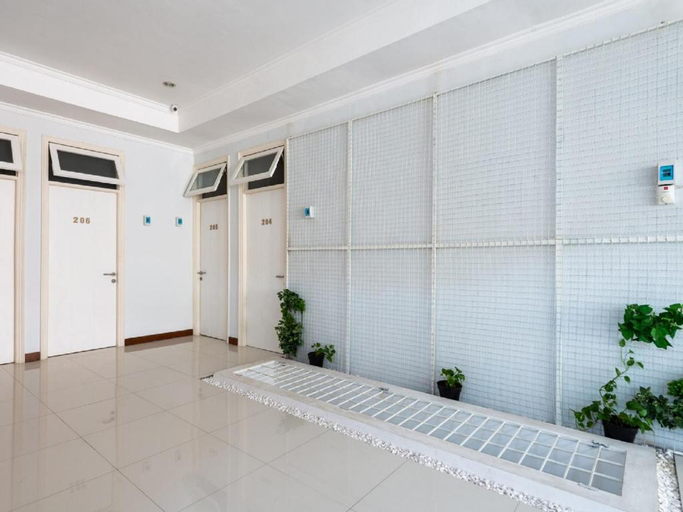 Others 5, OYO 3783 Rumah Teuku Umar, Surabaya