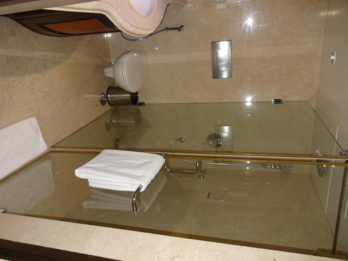 Bathroom, St. Marks, Bangalore, Bangalore