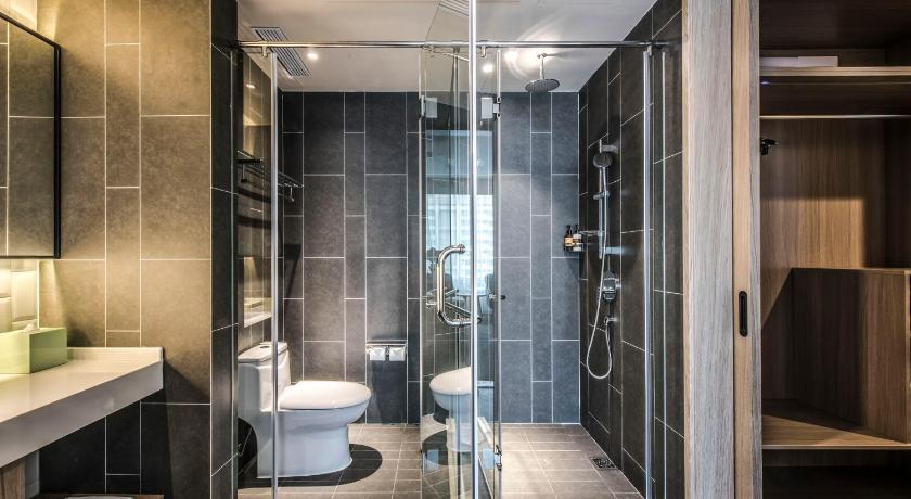 Bathroom 4, Q-Box Hotel Shanghai Sanjiagang, Shanghai