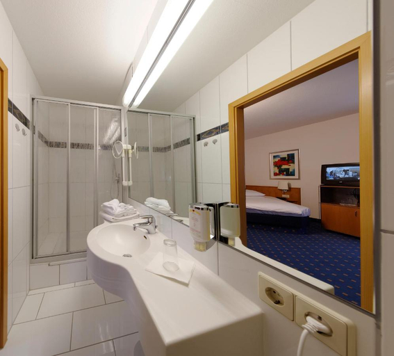 Bathroom 5, Hotel-Gasthof Adler, Lindau (Bodensee)
