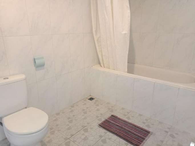 Bathroom, Rika Sanur Homestay, Denpasar