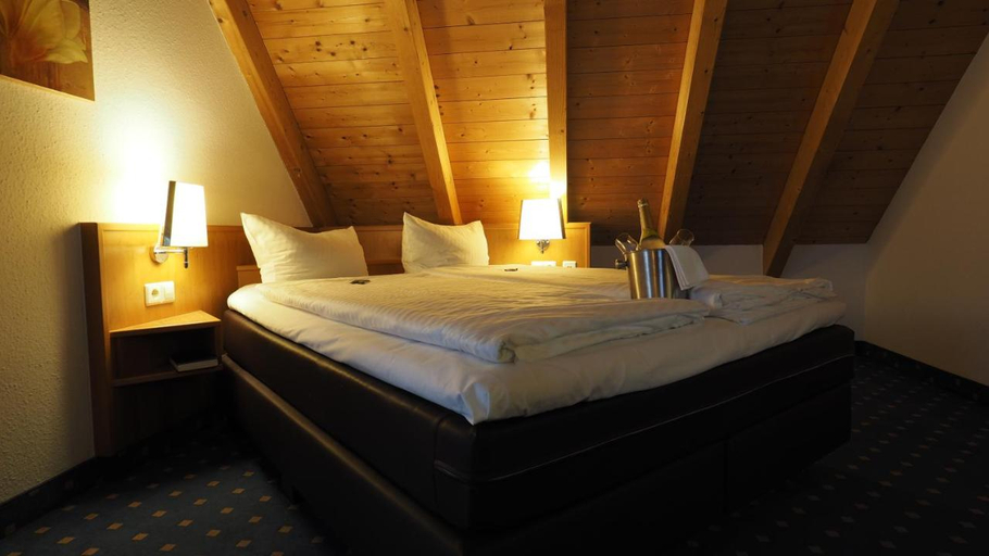 Bedroom 3, Hotel-Gasthof Adler, Lindau (Bodensee)