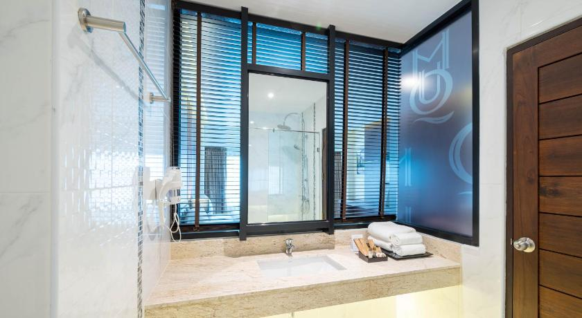Bathroom, Mook Hotel, Muang Mukdahan