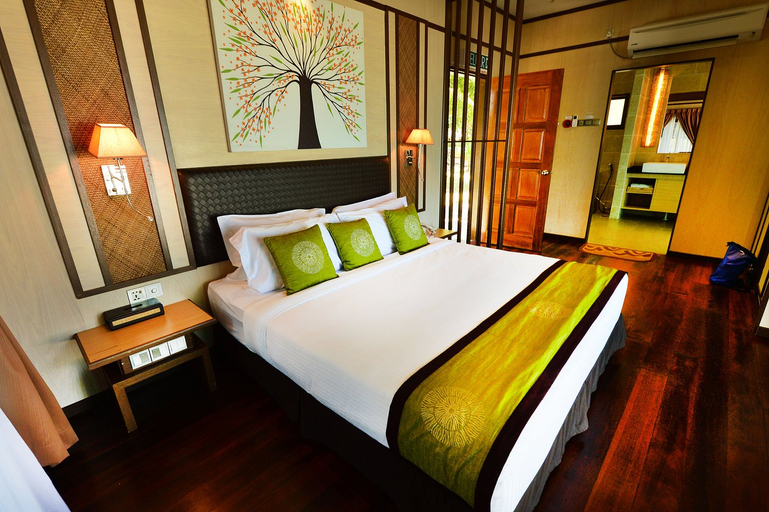 Bedroom, The Reef Dive Resort, Semporna