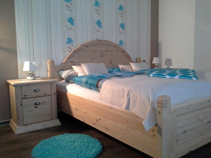 Bedroom 3, Gasthaus Hinterlander Schweiz, Marburg-Biedenkopf