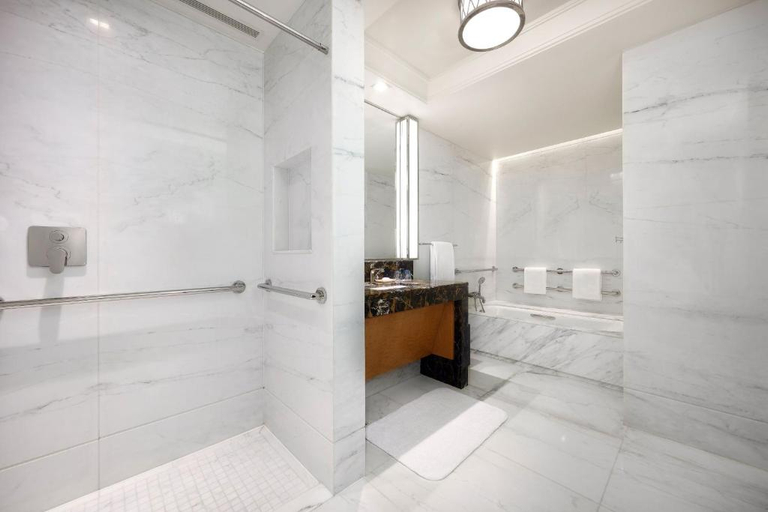 Bathroom, THE ST REGIS MACAO COTAI CENTRAL, Makau