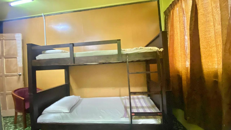 Bedroom 2, Perhentian Hazipah, Besut