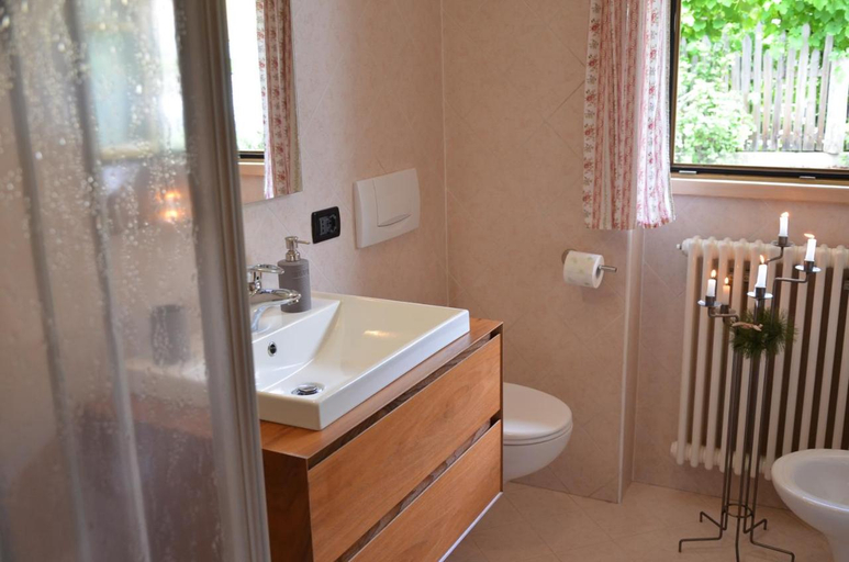 Bathroom 4, B&B Primavera, Verona