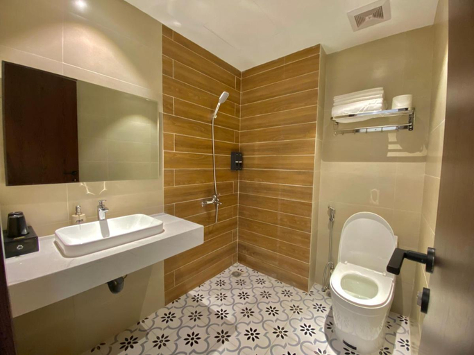 Bathroom 5, Sapa Legacy Hotel, Sa Pa