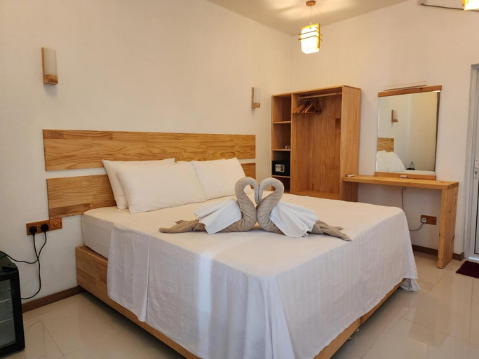 Others 5, Dhigurah Dhonveli Boutique