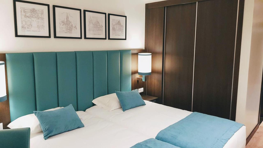 Bedroom 3, Porto City Hotel, Porto