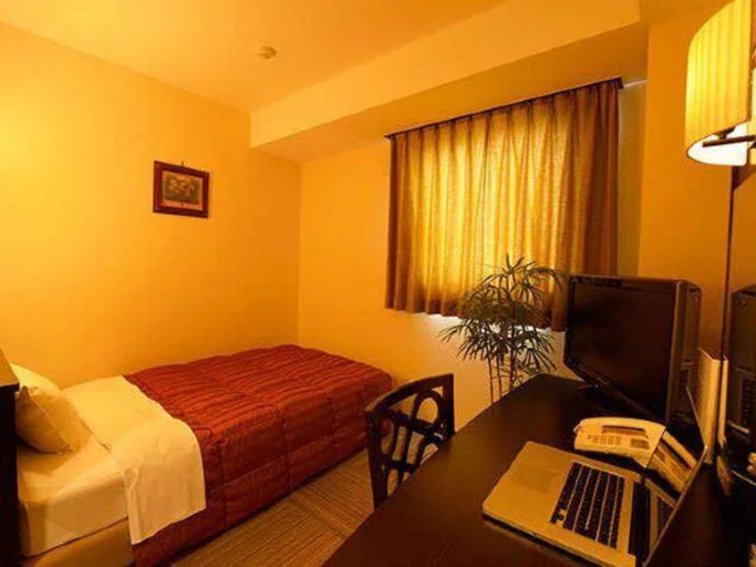 Bedroom 2, Hotel Gen Hamamatsu Interchange, Hamamatsu