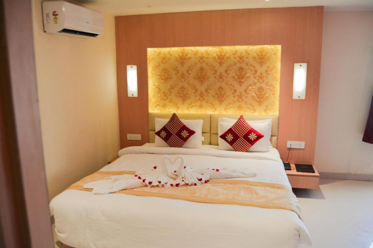 Bedroom 2, The Red Velvet Hotel, Patna
