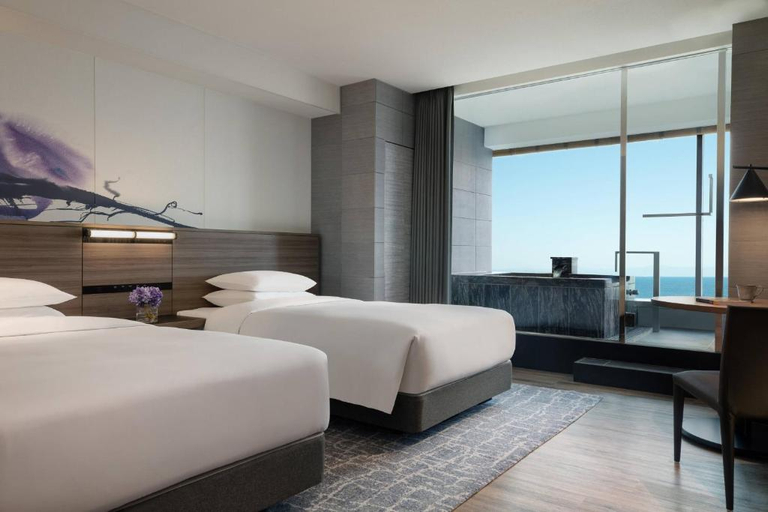 Bedroom 1, Lake Biwa Marriott Hotel, Lake Biwa