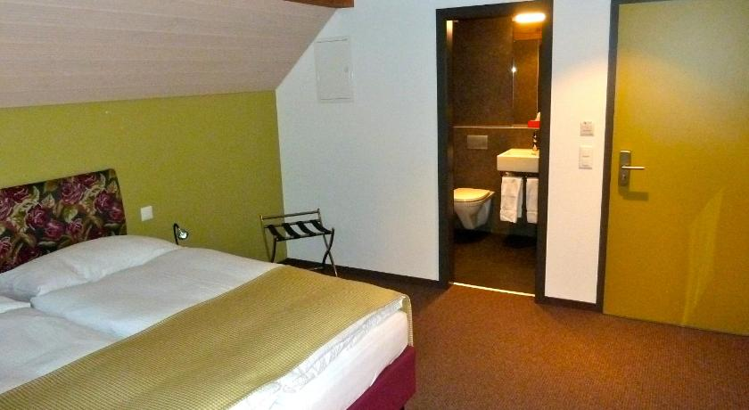 Bedroom, Gasthaus Sternen, Bülach