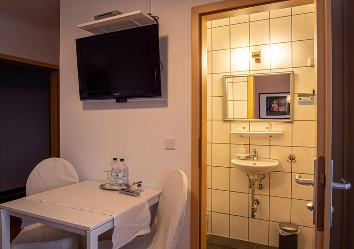 Others 3, Hotel Bouzid - Laatzen, Region Hannover