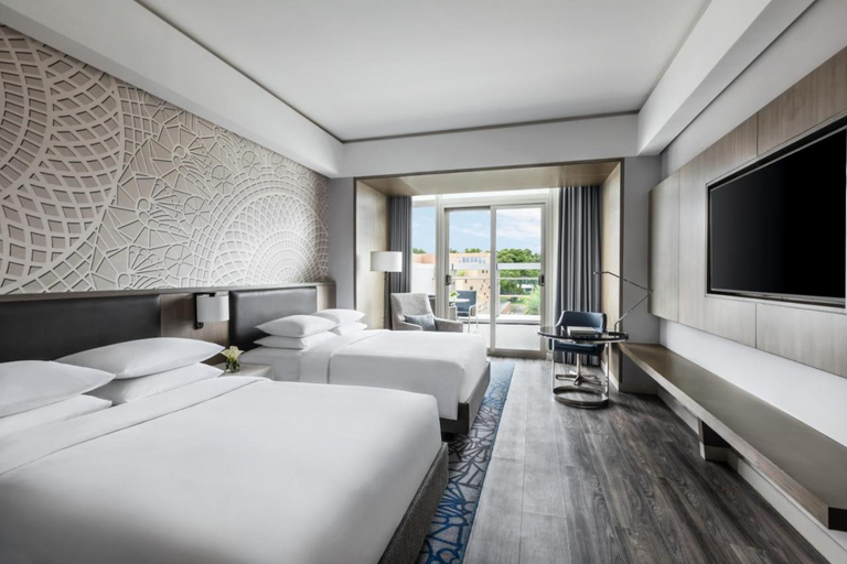 Bedroom 3, Clark Marriott Hotel, Mabalacat