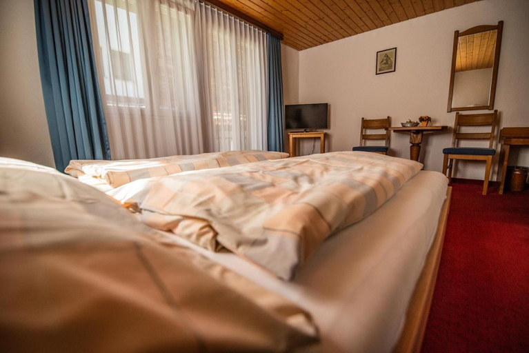 Bedroom 2, Hotel Weisshorn, Goms