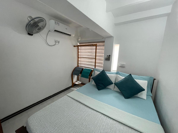 Bedroom 4, SEBASTIAN TRANSIT KATUNAYAKE, Katana