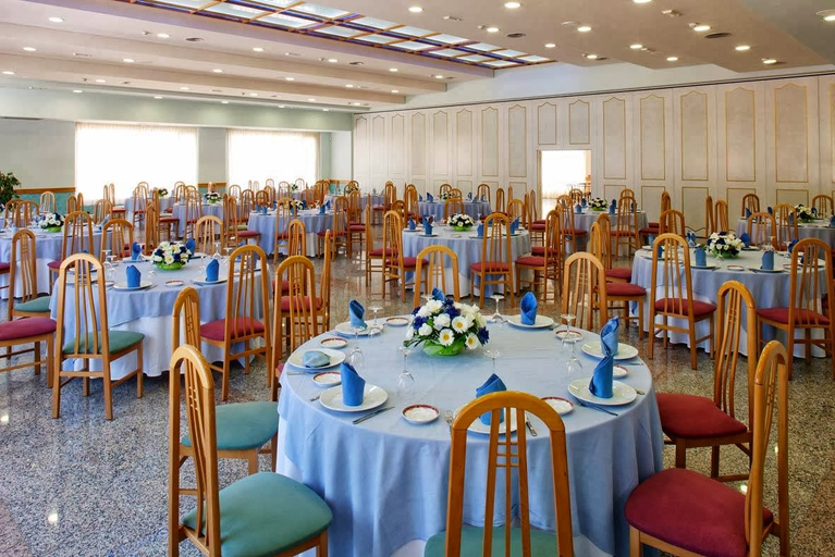 Food & Drinks 5, Hotel Rio Cabia, Burgos