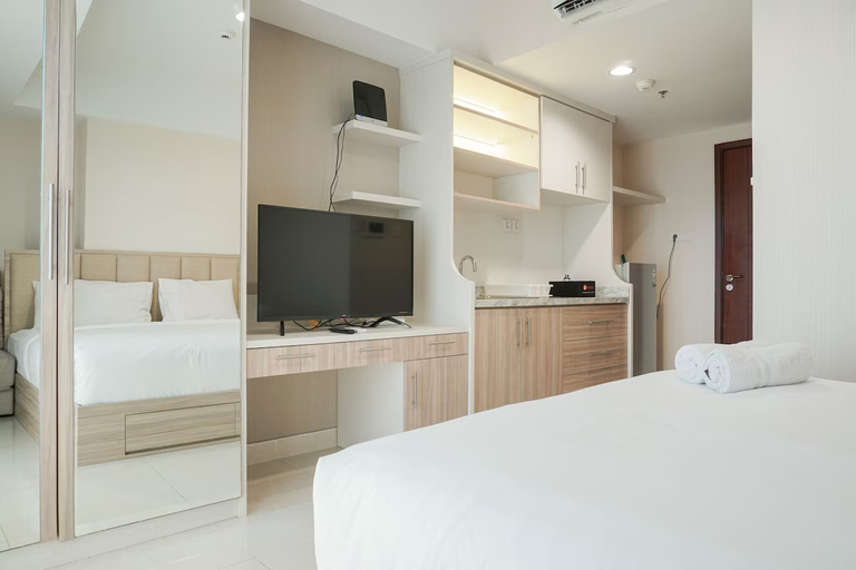 Bedroom 1, Comfort and Modern Studio at West Vista Apartment, West Jakarta