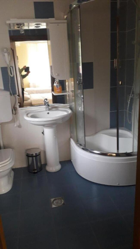 Bathroom 4, Villa Boho Cherga, Belgrade
