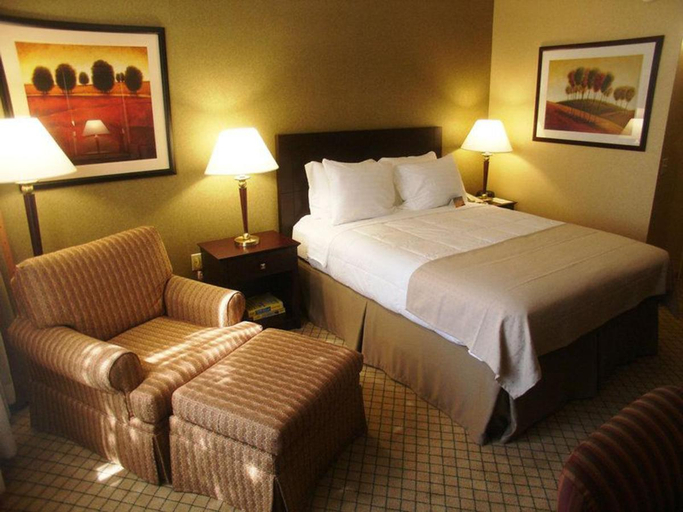 Bedroom 3, Armoni Inn & Suites, Rockland