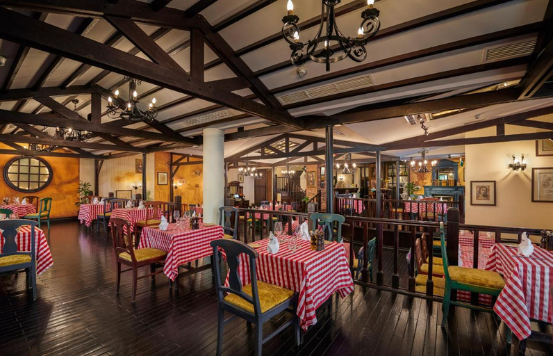 Food & Drinks 4, Copthorne Airport Hotel, Dubai