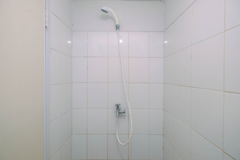 Bathroom 3, Comfortable and Homey Studio Apartment at Dramaga Tower near IPB, Bogor