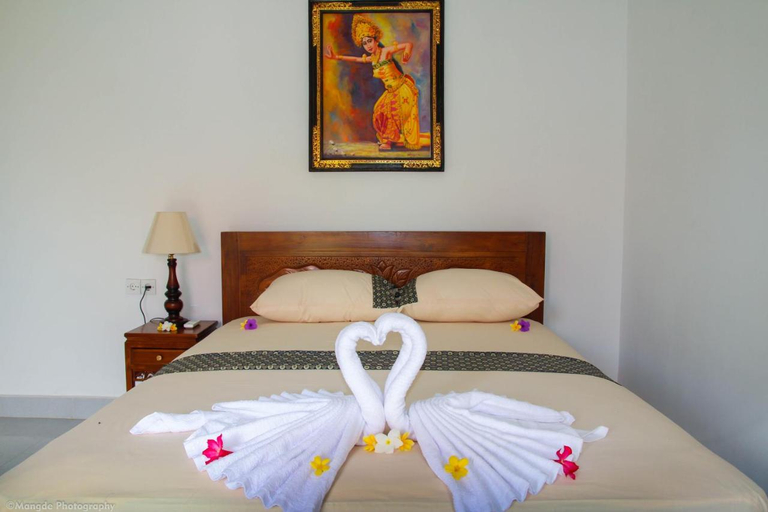Bedroom 2, DeIndra Nusa Inn, Klungkung