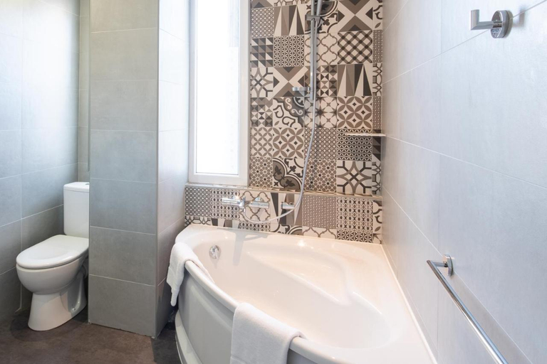 Bathroom 3, Hotel Aria, Alpes-Maritimes