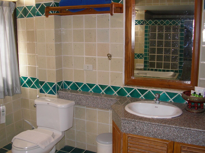 Bathroom 3, Arayana Phupimarn Resort, Pak Chong