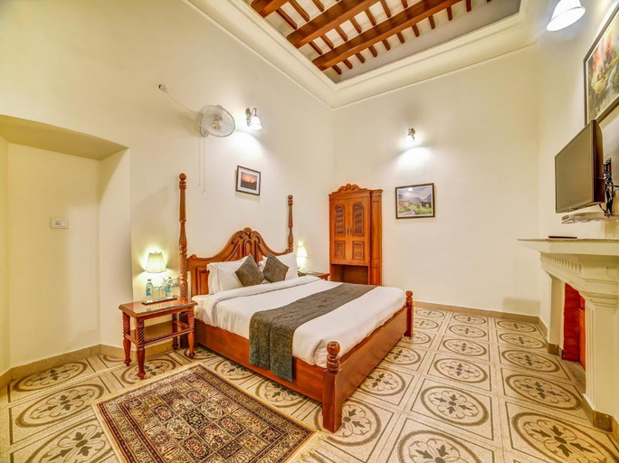 Bedroom 4, Bliss & Co by HNH, Dehradun